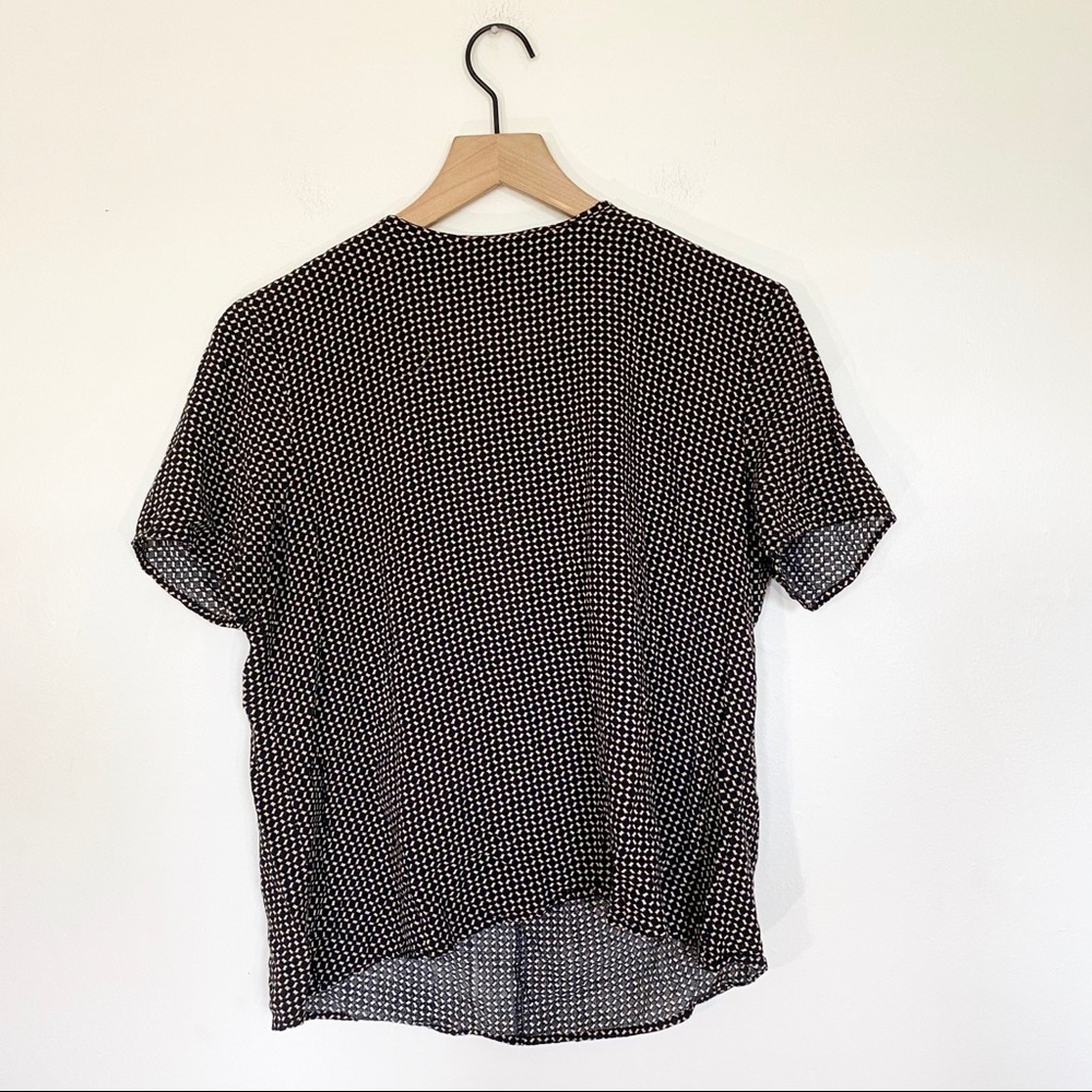 Fab’rik Printed Keyhole Back Blouse